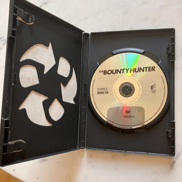 The Bounty Hunter (DVD, 2010) Starring Jennifer Aniston & Gerard Butler EUC - Picture 3 of 3